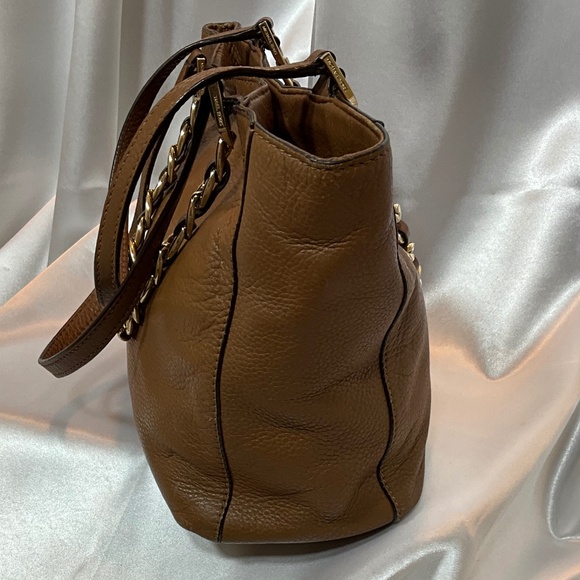 Micheal Kors brown satchel. 2 sets of top handles, 18-H3f - Picture 6 of 7